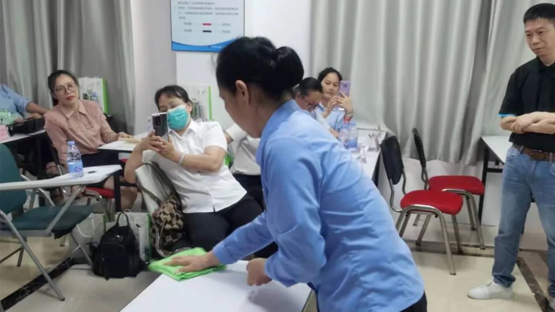 【活（huó）動後記】讓保潔（jié）人工作（zuò）更高效、更（gèng）標準的方案分享會——南寧站