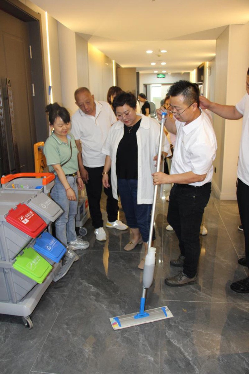 包頭（tóu）2023物業行業商業環境清潔高峰論壇會