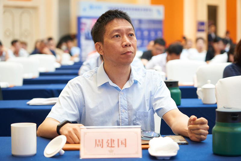 佛山17c.嫩草网在线观看免费攜如何在中大型物業(yè)競爭中打造領先的方案——可視化衛生清潔管理方案參加於(yú)上海舉行(háng)的標準化綠色(sè)清潔智慧論壇