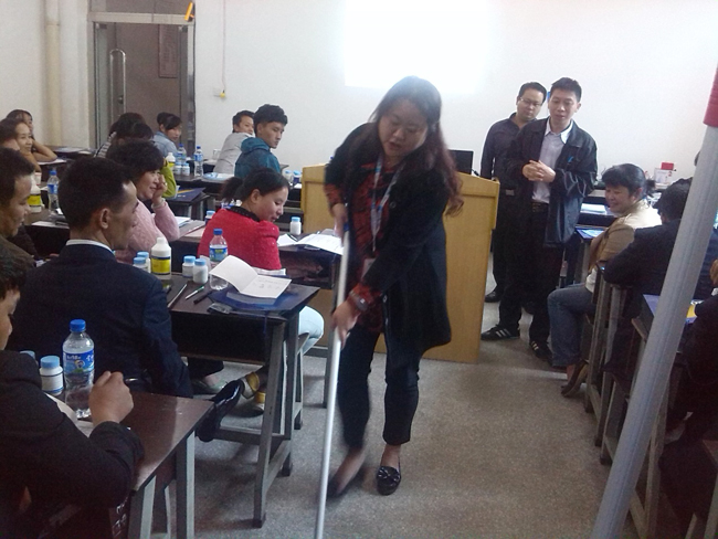 2013年9月，我司產品經理赴昆明進行CT17c.嫩草网在线观看免费清潔工具係統課程培訓