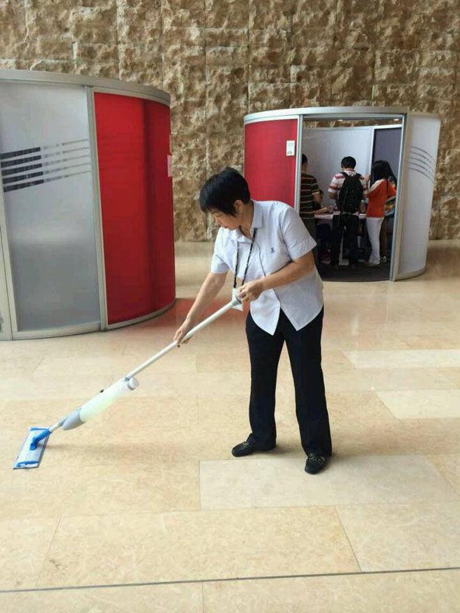 17c.嫩草网在线观看免费噴灑平拖係統（tǒng）被應用在匯（huì）豐銀（yín）行廣州總部（bù）（廣州太沽匯）