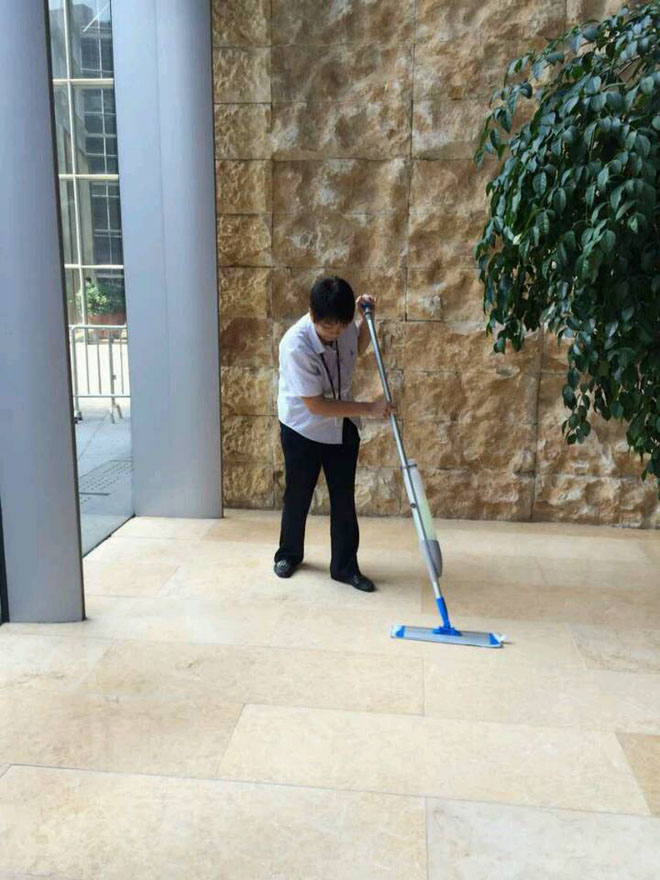 17c.嫩草网在线观看免费噴灑平拖係統被應用在匯豐銀行廣（guǎng）州總部（bù）（廣州太沽匯）