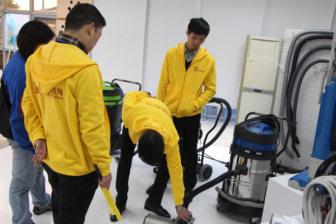 2014年12月6日（rì）慧聰網牽手考察團到訪我司的活（huó）動（dòng）花絮（xù）