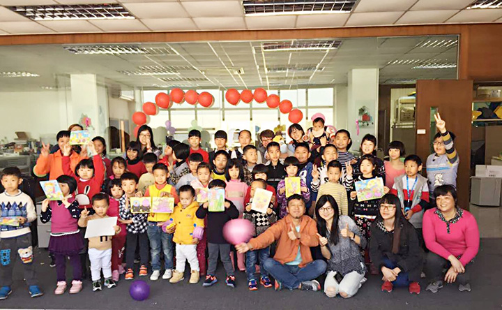 健（jiàn）力集（jí）團親子活動