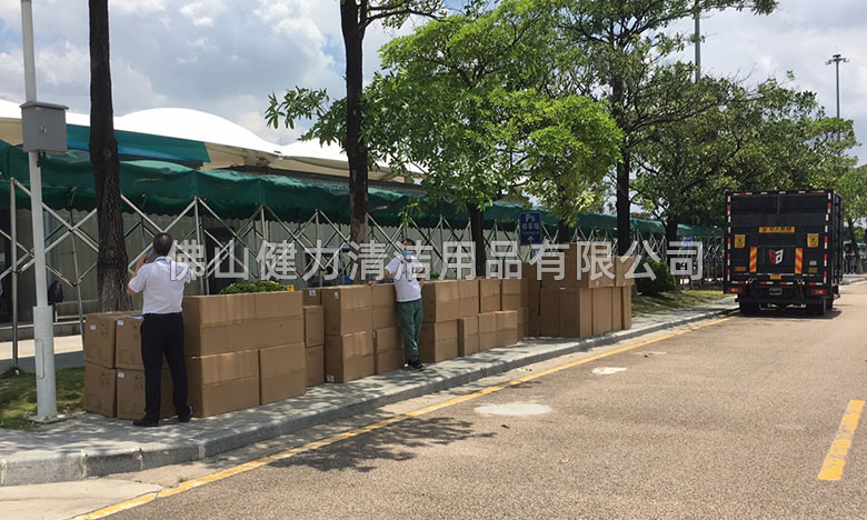 廣（guǎng）州白雲國際機場新（xīn）一批清潔設（shè）備全部到位（wèi）