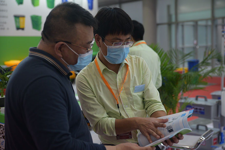 【花絮】第二十八屆廣州酒店用品展覽會（huì）正式開幕，17c.嫩草网在线观看免费清潔設備閃亮登場